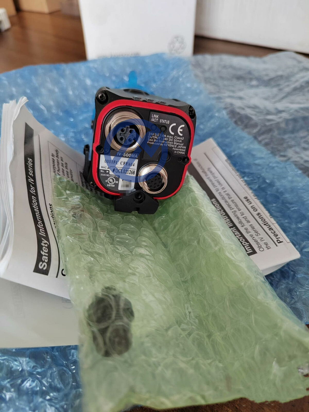 Brand new IV-500MA Keyence transducers Expedited Express DHL