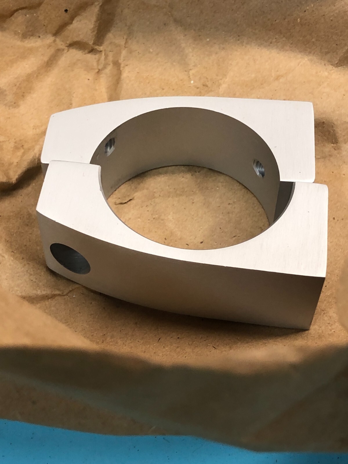 3 ERGOTRON 60-199-003 KIT, HDW, POLE CLAMP, SINGLE,696-565-01,ROHS, 192040