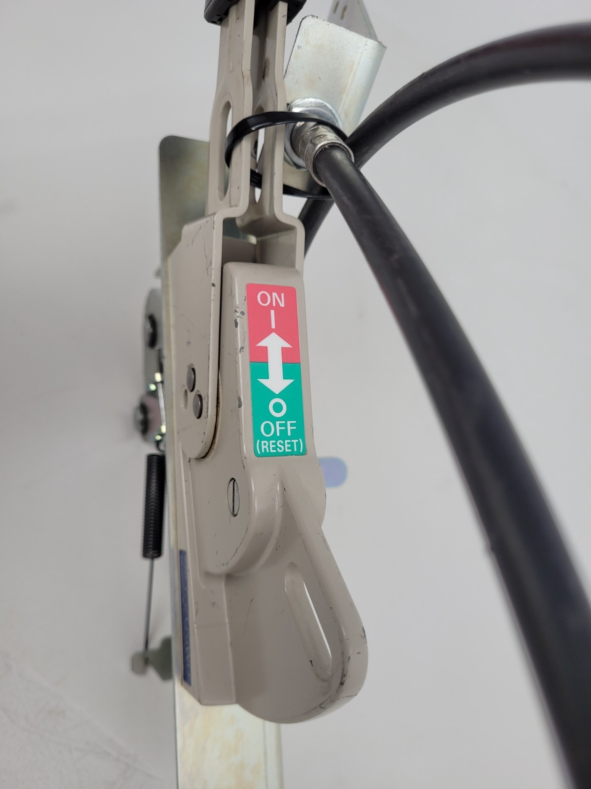 C2GSWU Mitsubishi Electric Circuit Breaker Disconnect Switch – Next Day Option