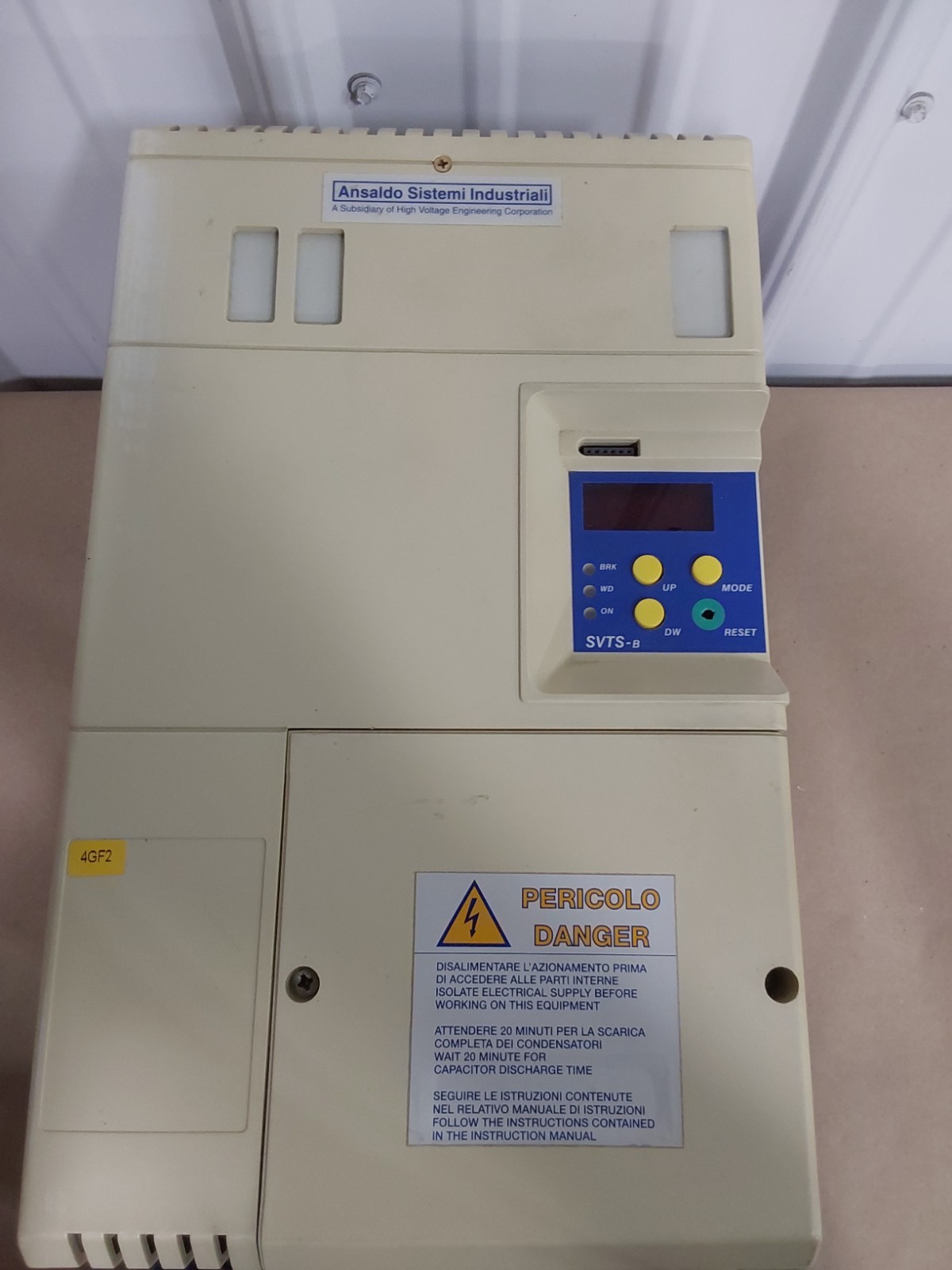 ANSALDO Sistemi Industriali SVMT033DBNF 380/415V 33KVA DRIVE 3PH 380/415 50/60HZ
