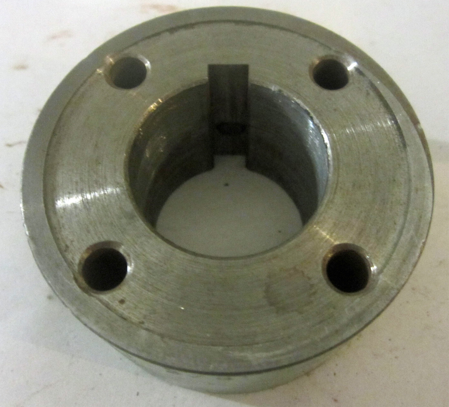 Woods Size 7, 1-3/8″ Bore Spacer Hub, Model 7SC-H x 1-3/8, New