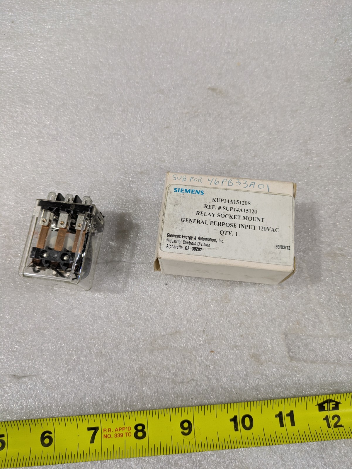 SIEMENS KUP14A15120S SUP14A15120 RELAY SOCKET MOUNT 120VAC