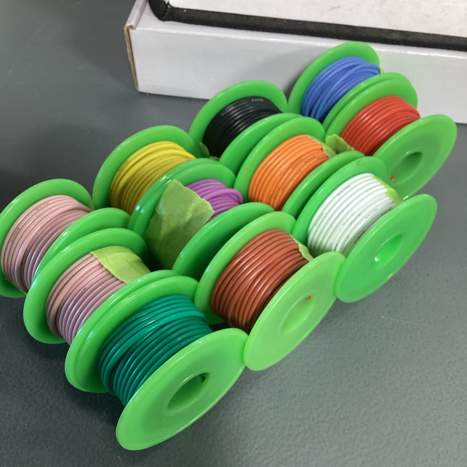BNTECHGO 18 Gauge Silicone Wire Kit 10 Color Unknown Length (lot of 11)