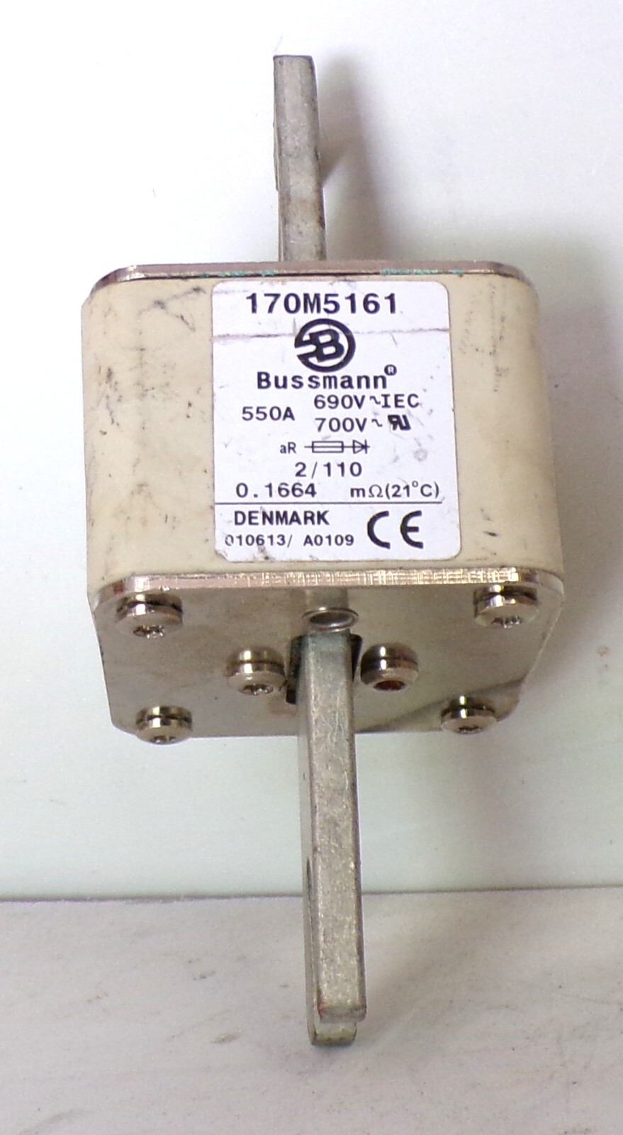 BUSSMANN 170M5161 FUSE 550A 690V made in Denmark Not China / O21