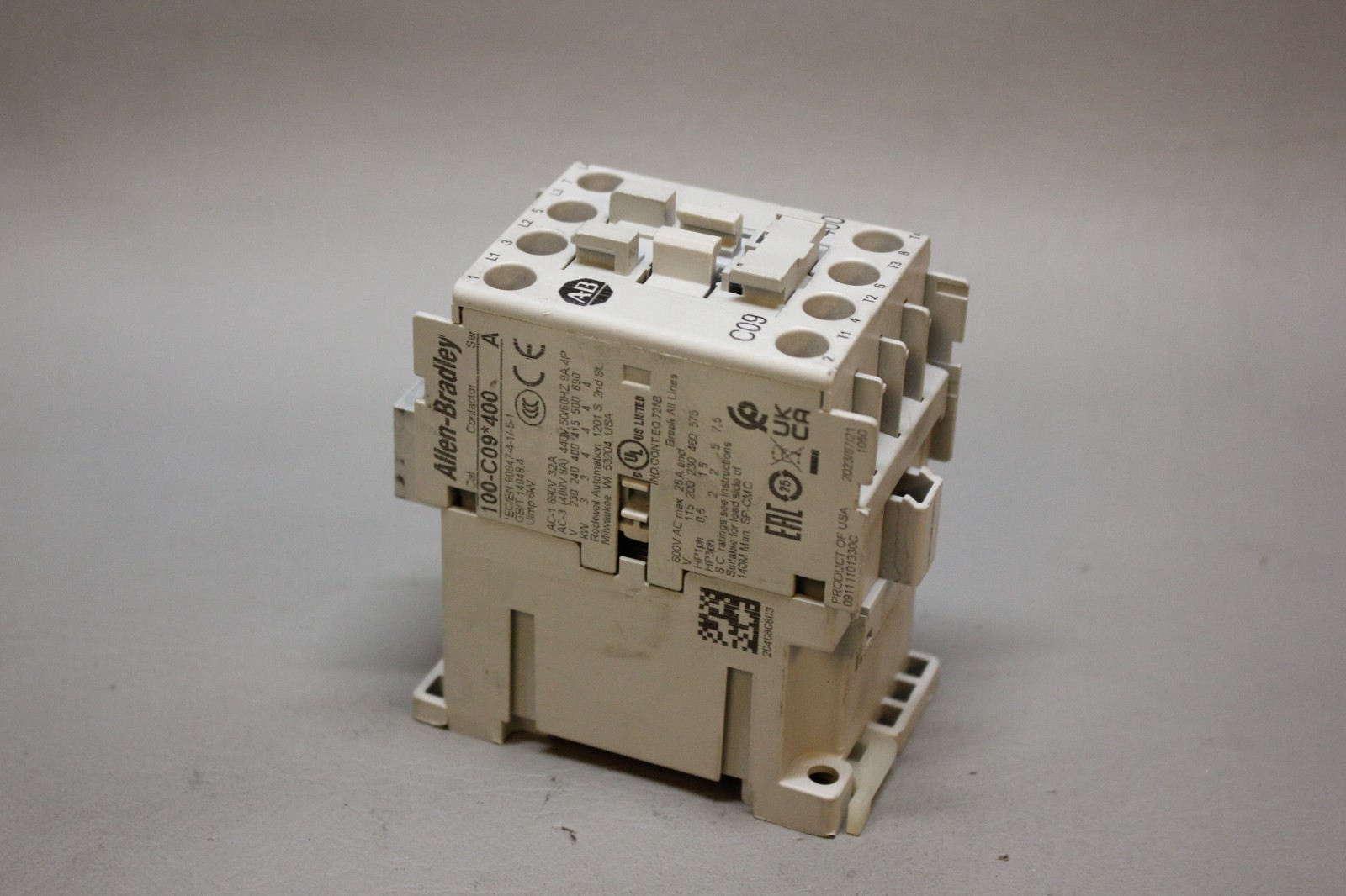 ALLEN-BRADLEY CONTACTOR 100-C09*400* SER.A