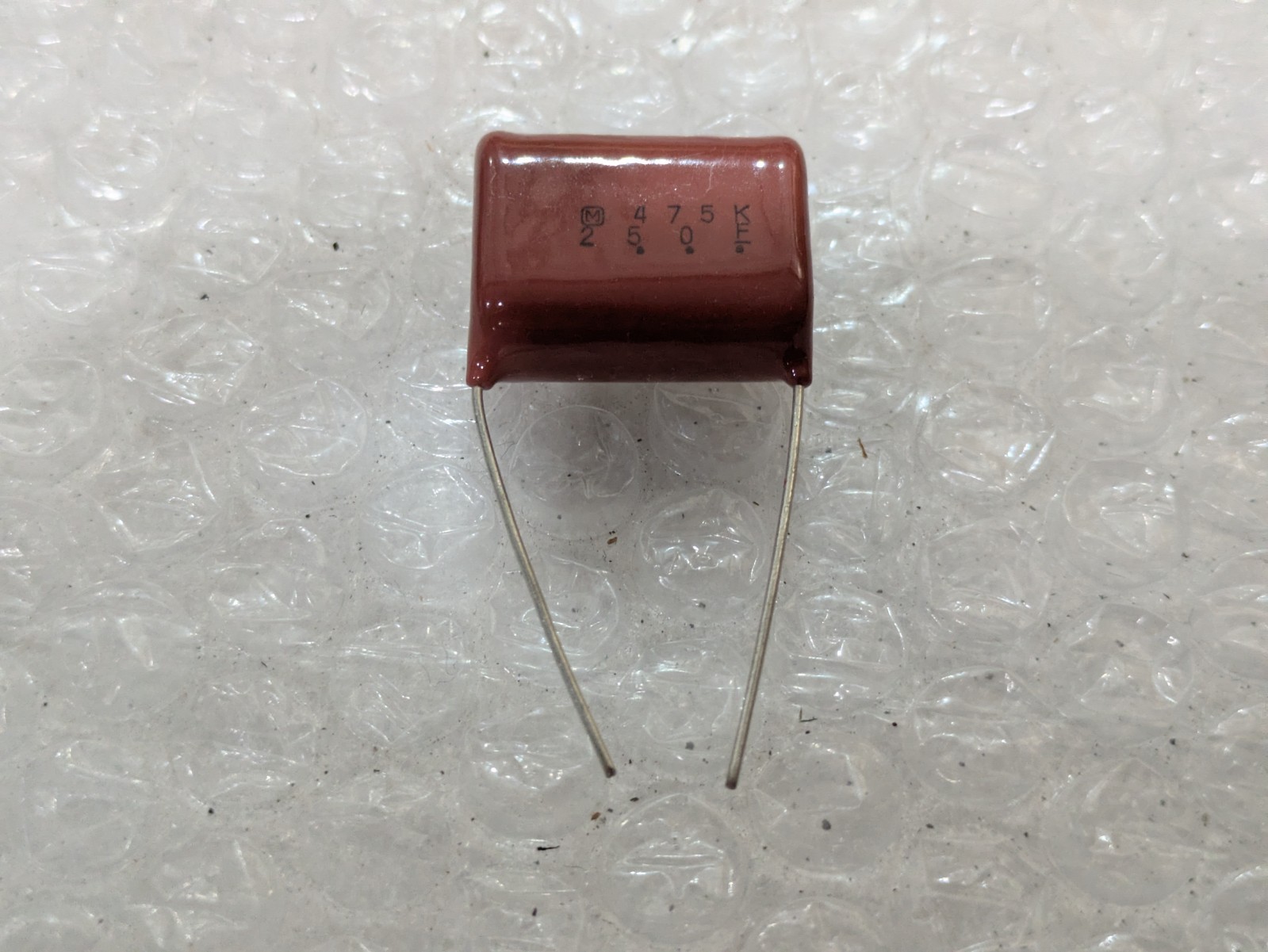 Panasonic ECQ-E2475KF Film Capacitor 4.7uF 250V 10% Radial Polyester Lot of 101