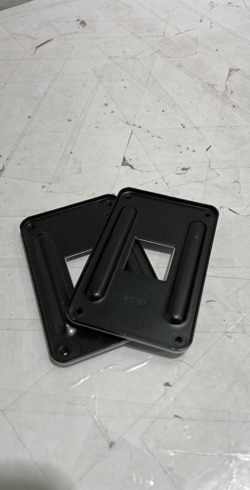 Metal Mounting Plates Back Plate Marked AM4 A20 302 A20 383 Lot Of 2