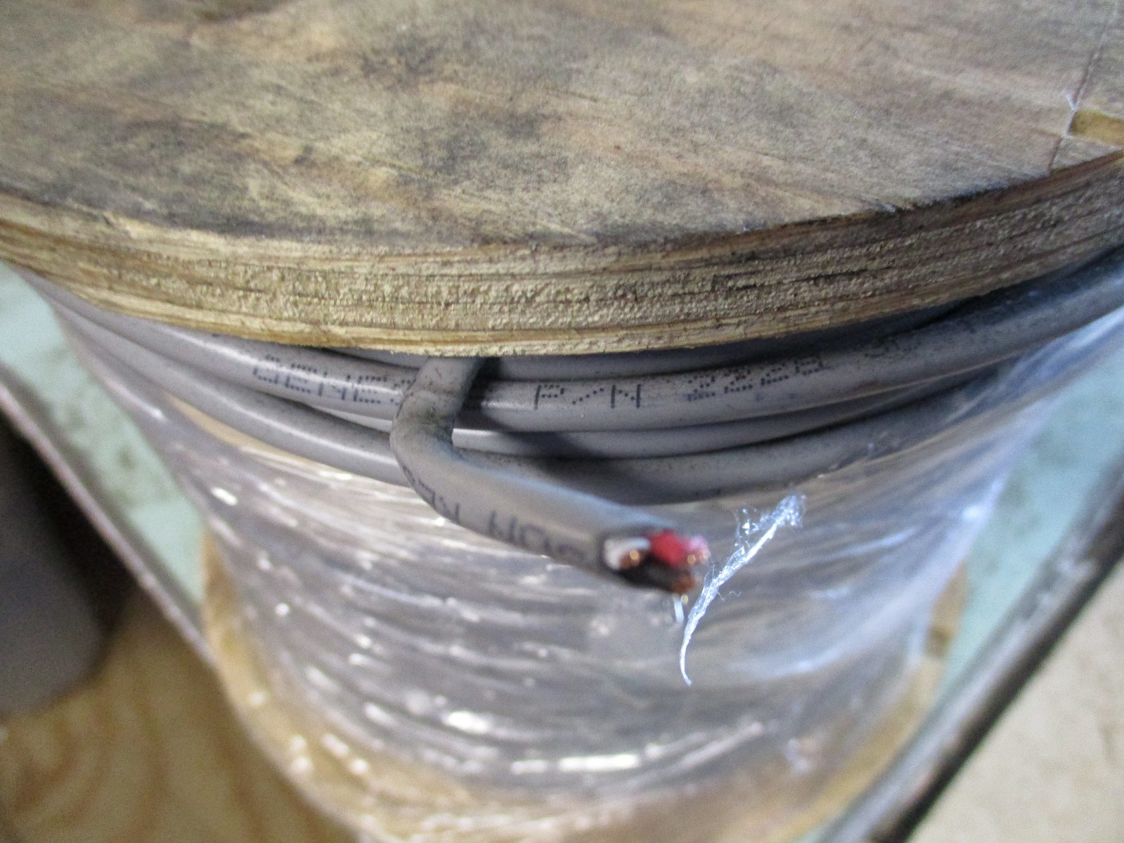 Genesis 18/3 STRANDED Shielded Wire 500ft ROLL GRAY 22285009 USA LB18