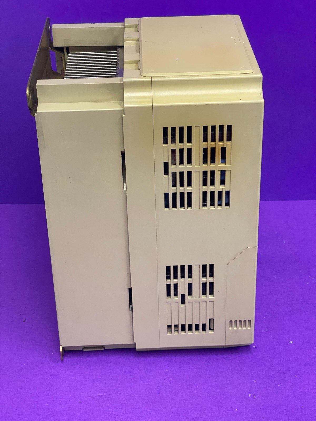 Magnetek GPD315 Model MVB015 7.5 HP Spec 45P51 Inverter VFD 380- 460 VAC 19.6 A