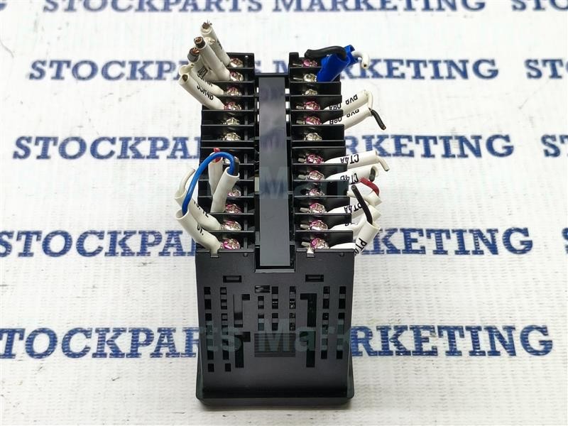 Lot 2pcs Omron E5EC-QR2ASM-808 Ver 2.1 Temperature Controller 100-240VAC 50/60Hz