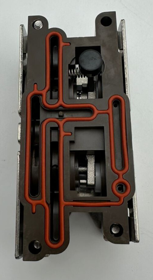EMERSON FISHER 38B5786X142 SINGLE-ACTING DIRECT RELAY C