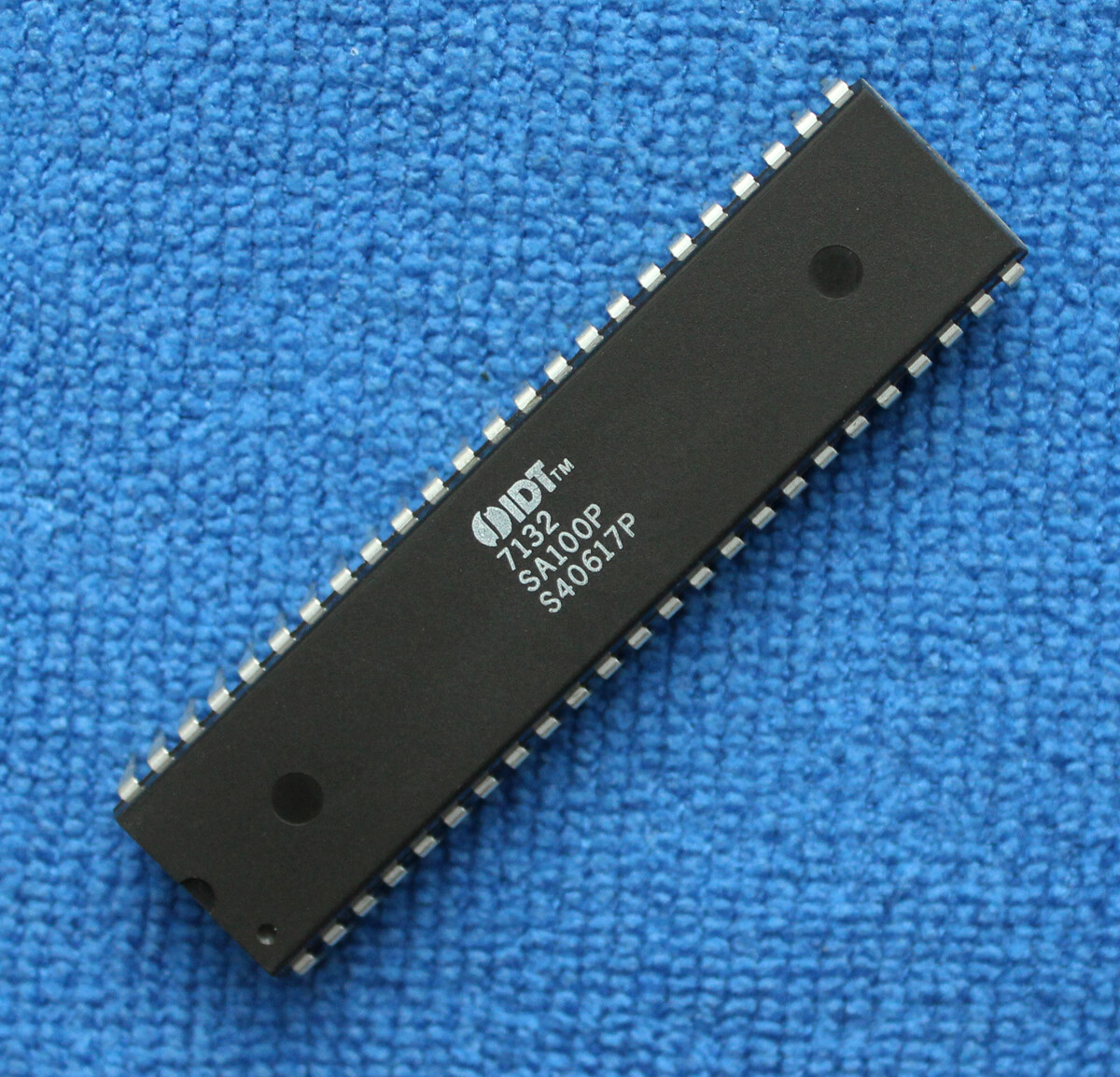 10pcs IDT7132SA100P IDT7132SA Integrated Circuit IC