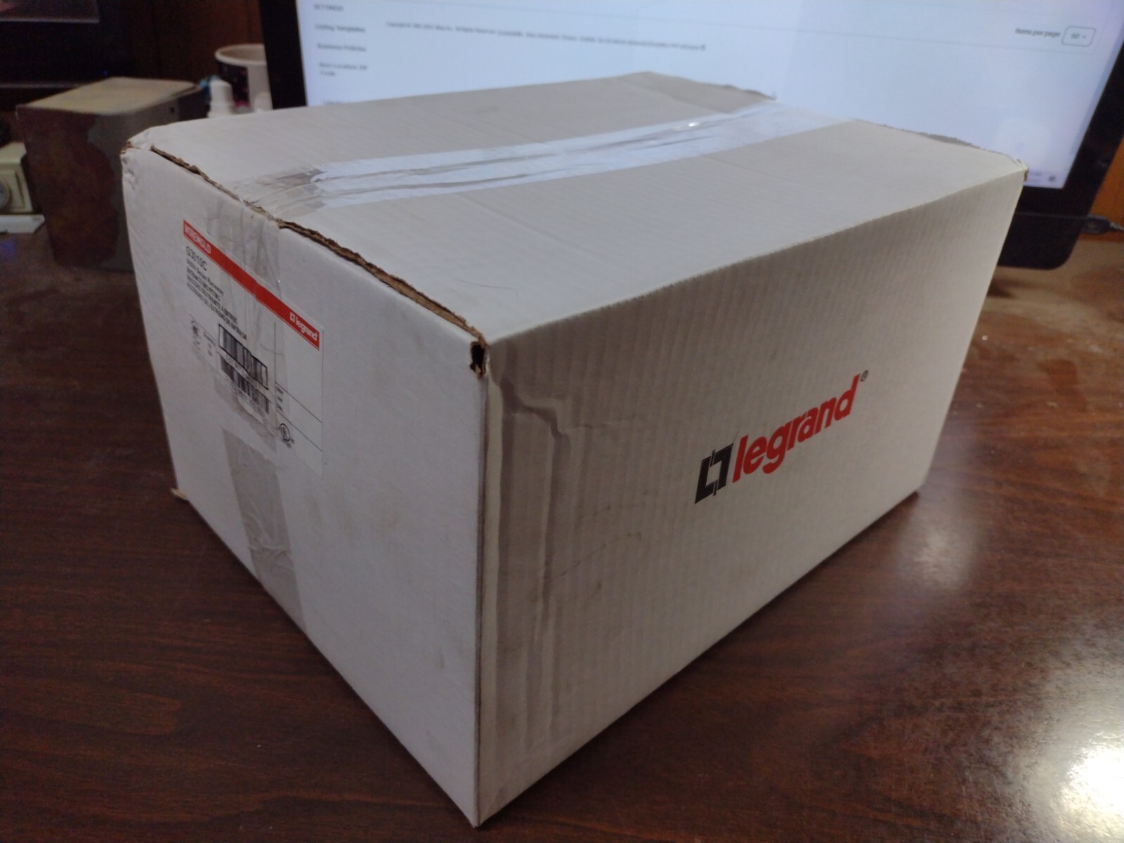 WIREMOLD G3010C ENTRANCE END FITTINGS FOR 3000 SERIES RACEWAY GRAY NEW BOX OF 10