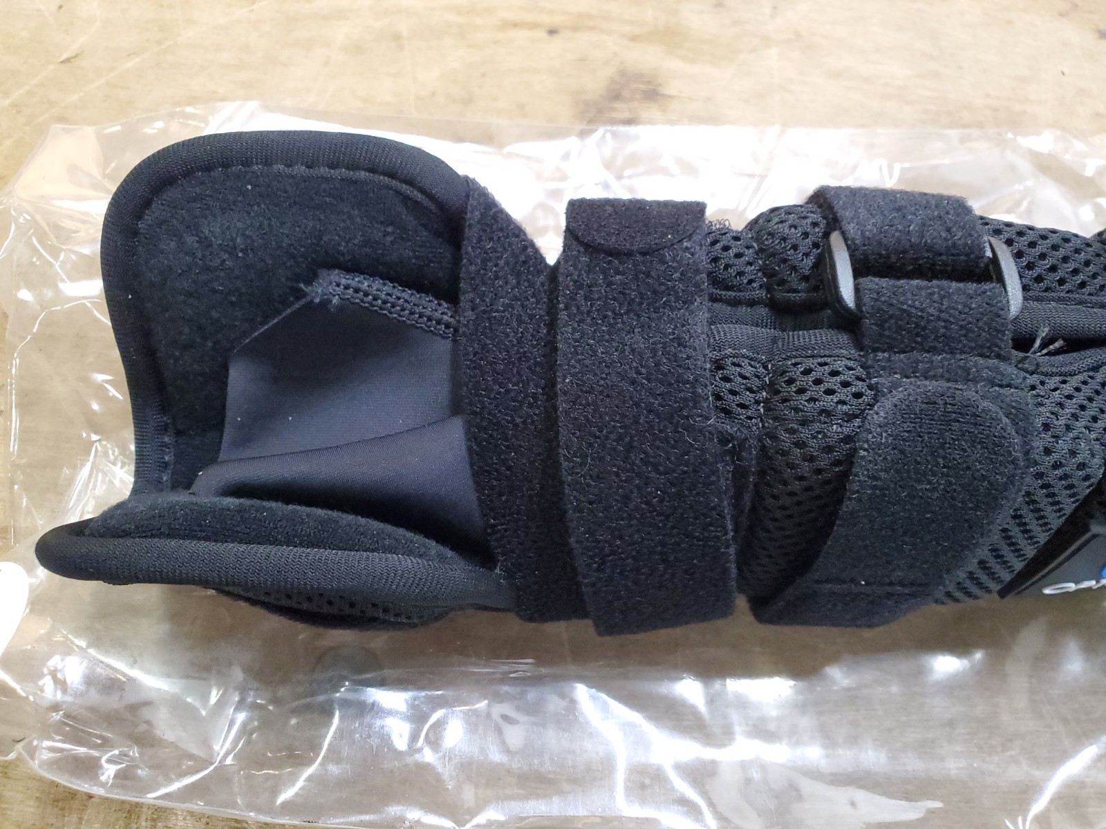 Optima OM-3916 Wrist Brace Support, Bilateral Right or Left, Size XL, New