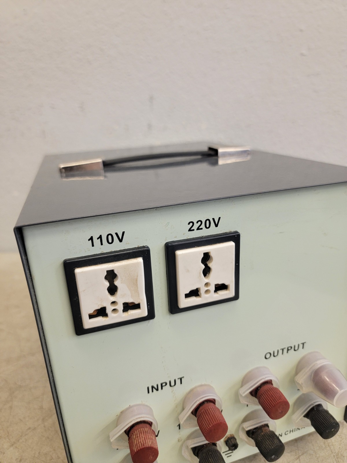 SVC-5000 Automatic Voltage Regulator
