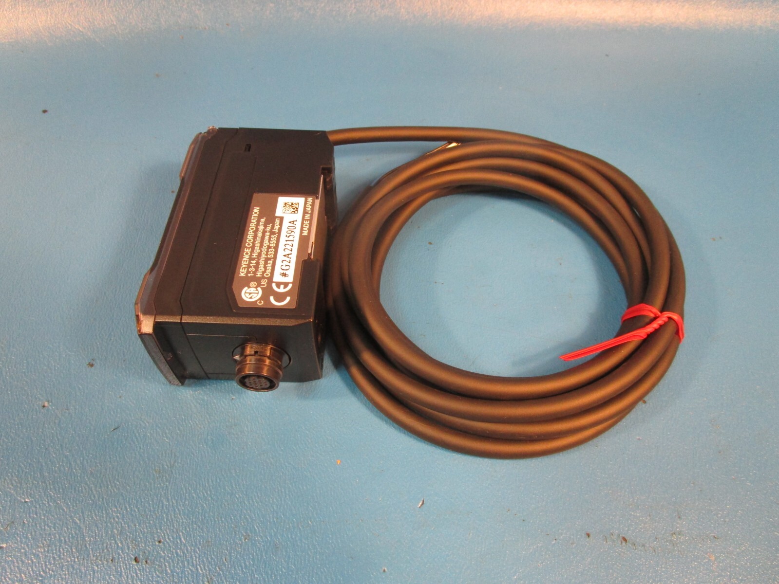 Keyence FDXA1 ClampOn Micro Flow Sensor Controller DIN Rail Type G2U