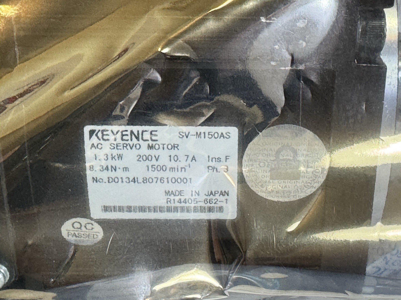 Keyence SV-M500AS Servo Motor Straight Axis1. 3 kW 200V 10.7A F 8.34N•m 1500 MTS