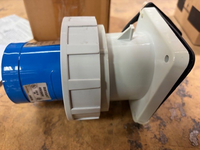 BRYANT 460B9W 3POLE 4WIRE 60AP 250VOLT INLET PIN AND SLEEVE NEW IN BOX