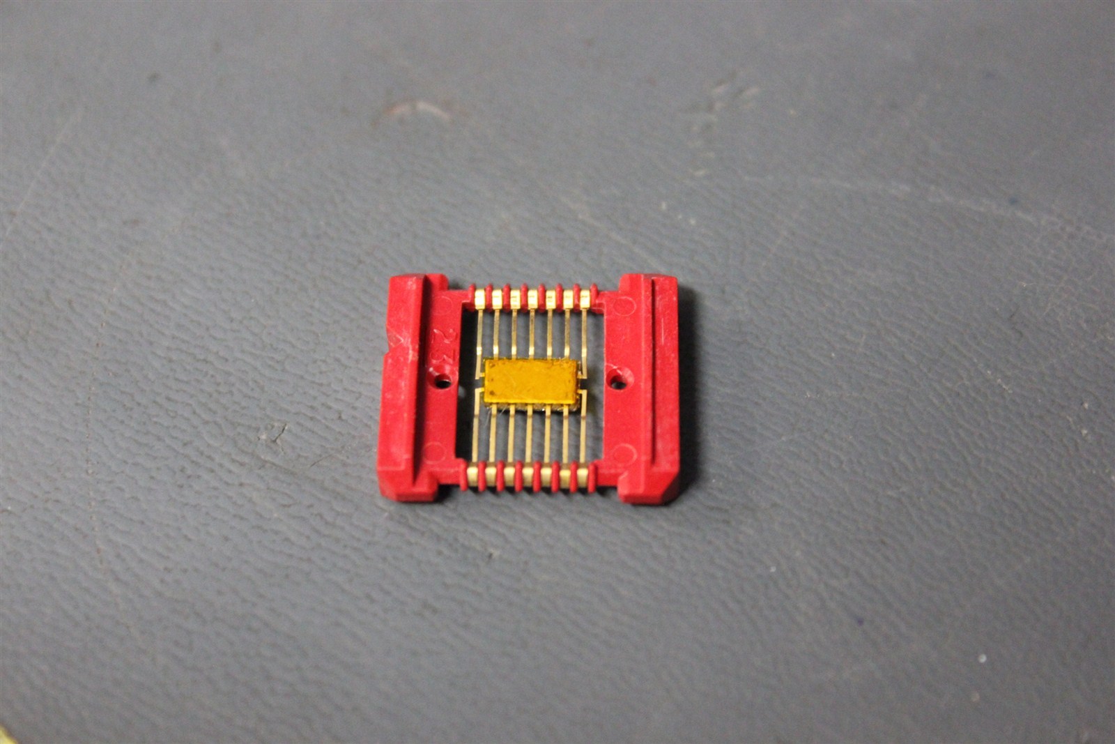 VINTAGE 69 NOS RARE TEXAS INSTRUMENTS GOLD FLAT PACK IC PROCESSOR CHIP SN5400F05