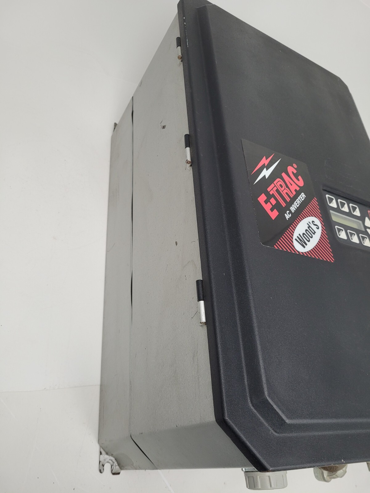 WFC4030-0C Woods E-TRAC AC Inverter – Next Day Option