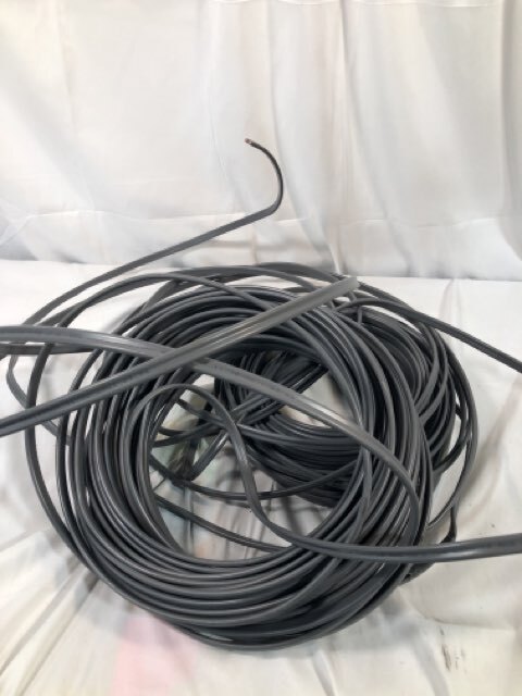 BUNDLE OF Southwire E30445 Wire – Unknown length