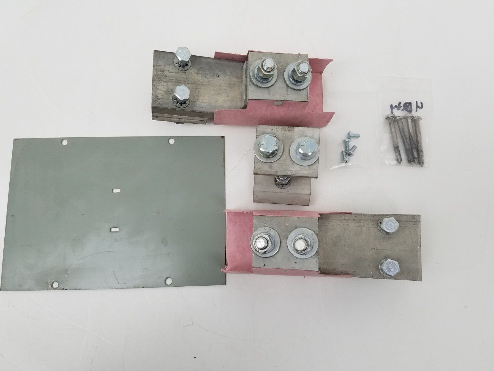 TJ6DPK GE TJJ TJK Twin Mounting Hardware – TJJ6 / TJK6 600 amp Frame breaker