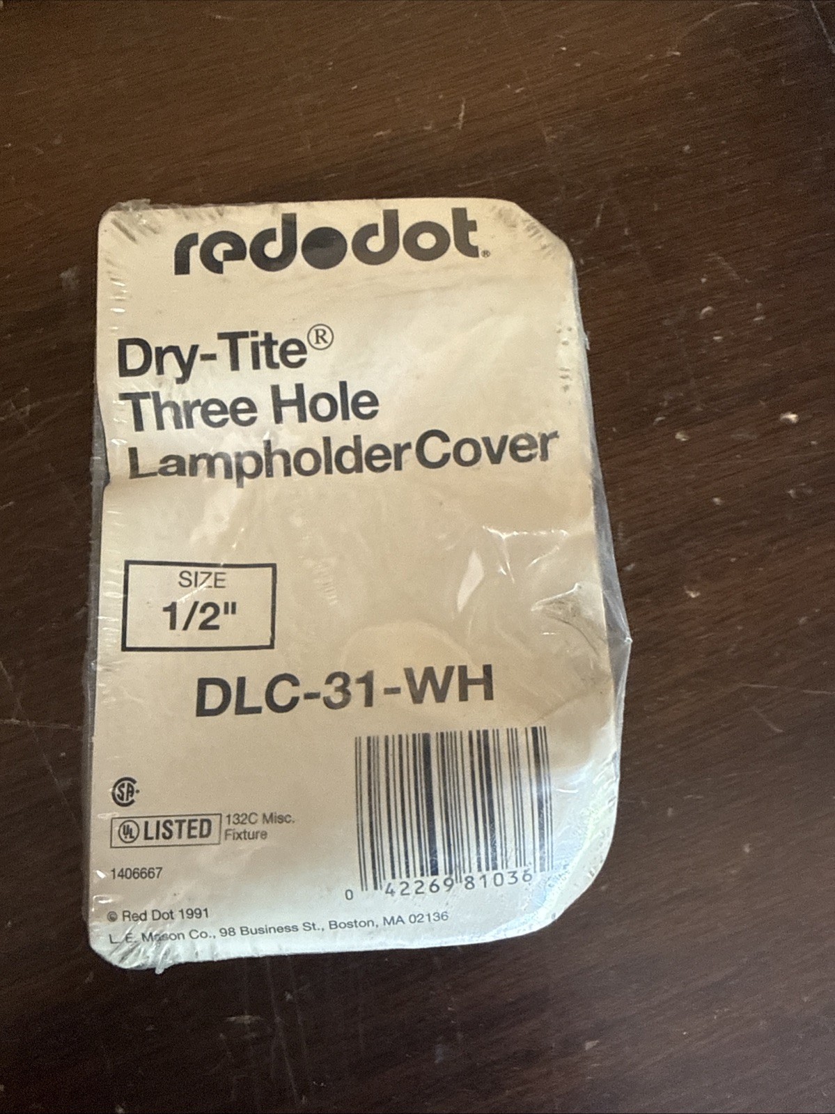 Red Dot DLC-31-WH Dry-Tite Three Hole Lampholder Cover 1/2”