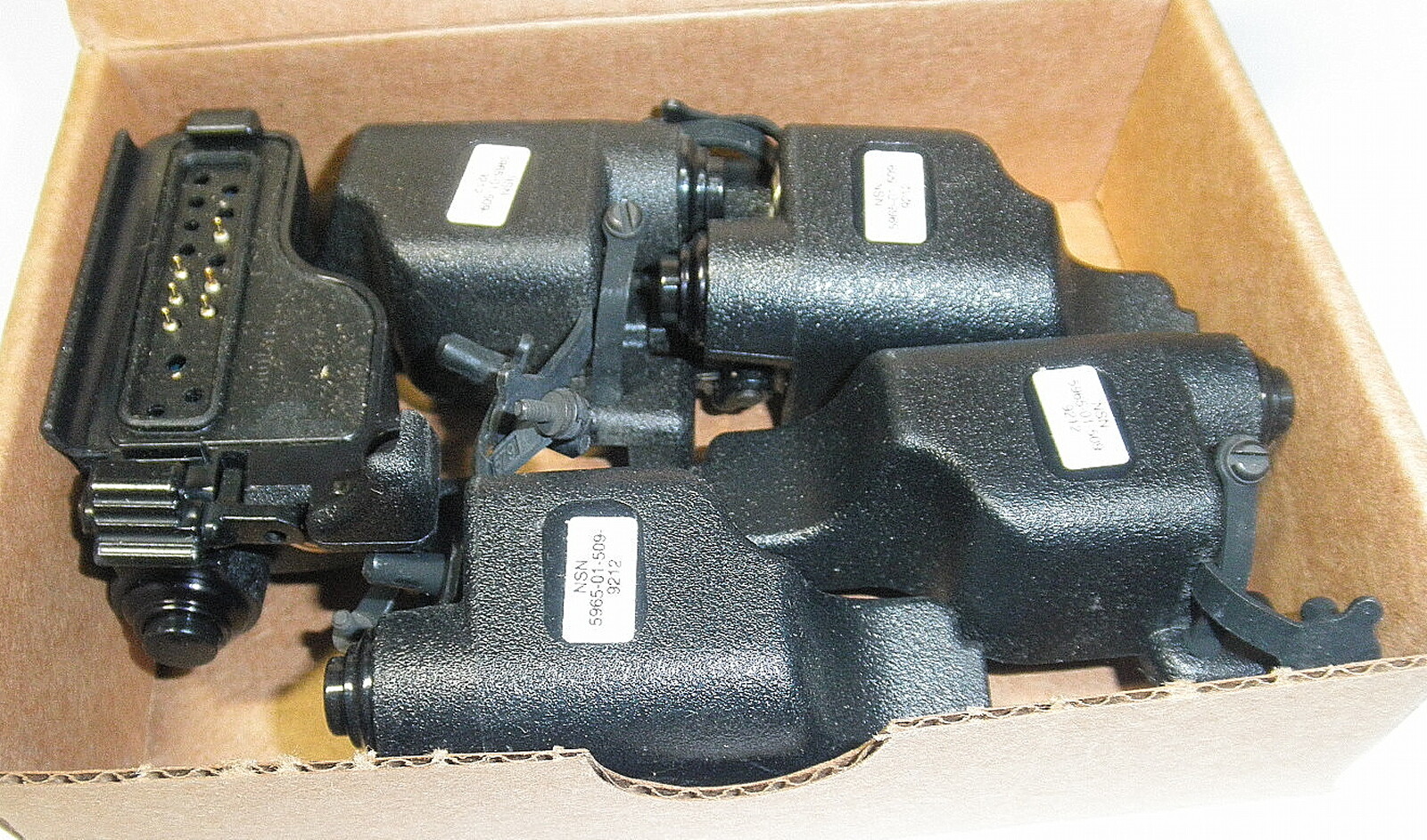 589-5100-051 Qty 5 EF Johnson Microphone PTT Accessory Adapter 3.5mm Jack