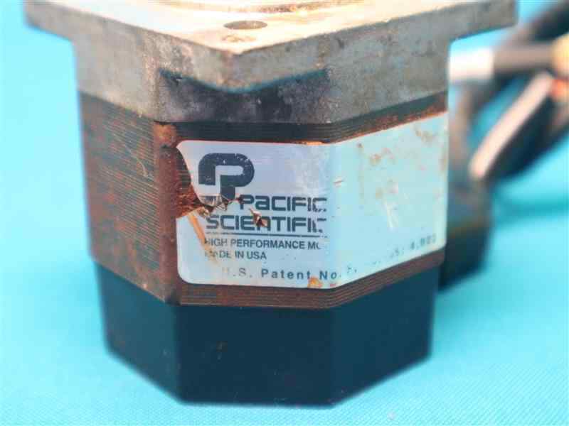 Pacific Scientific Powermax II M21NRFA-LNF-NS-02 Step Motor w/ Cut Cable