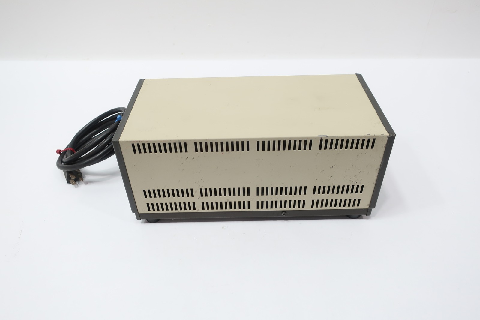Topaz 01706-01P3 Line 2 Power Conditioner 4.6a Amp 120v-ac