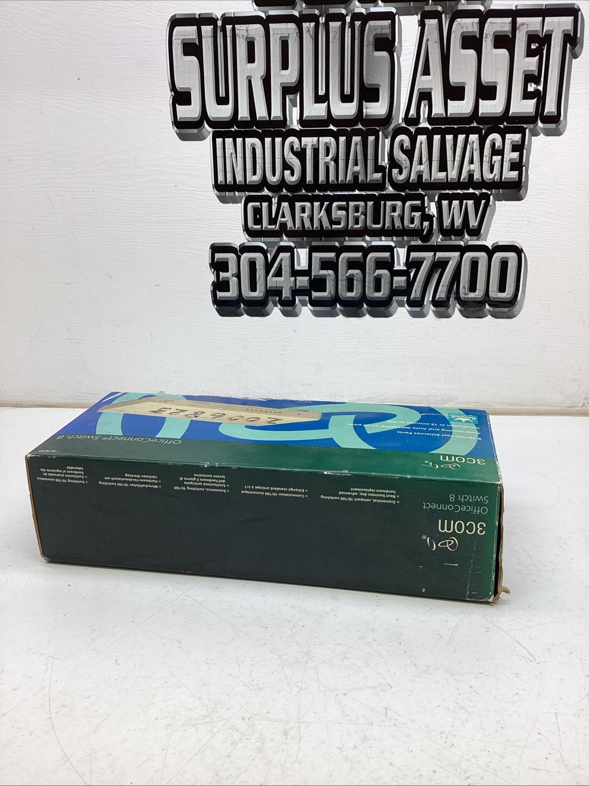 Office Connect Switch 8 3COM 3C16794 NIB