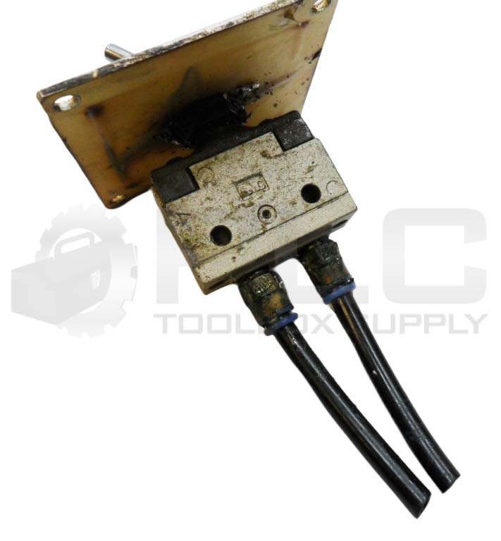 SMC VM13 PNEUMATIC SWITCH VALVE
