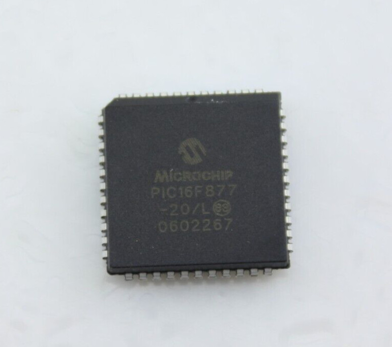 New Qty 1 Microchip PIC16F877-20/L RISC Microcontroller PQCC44 8-Bit FLASH