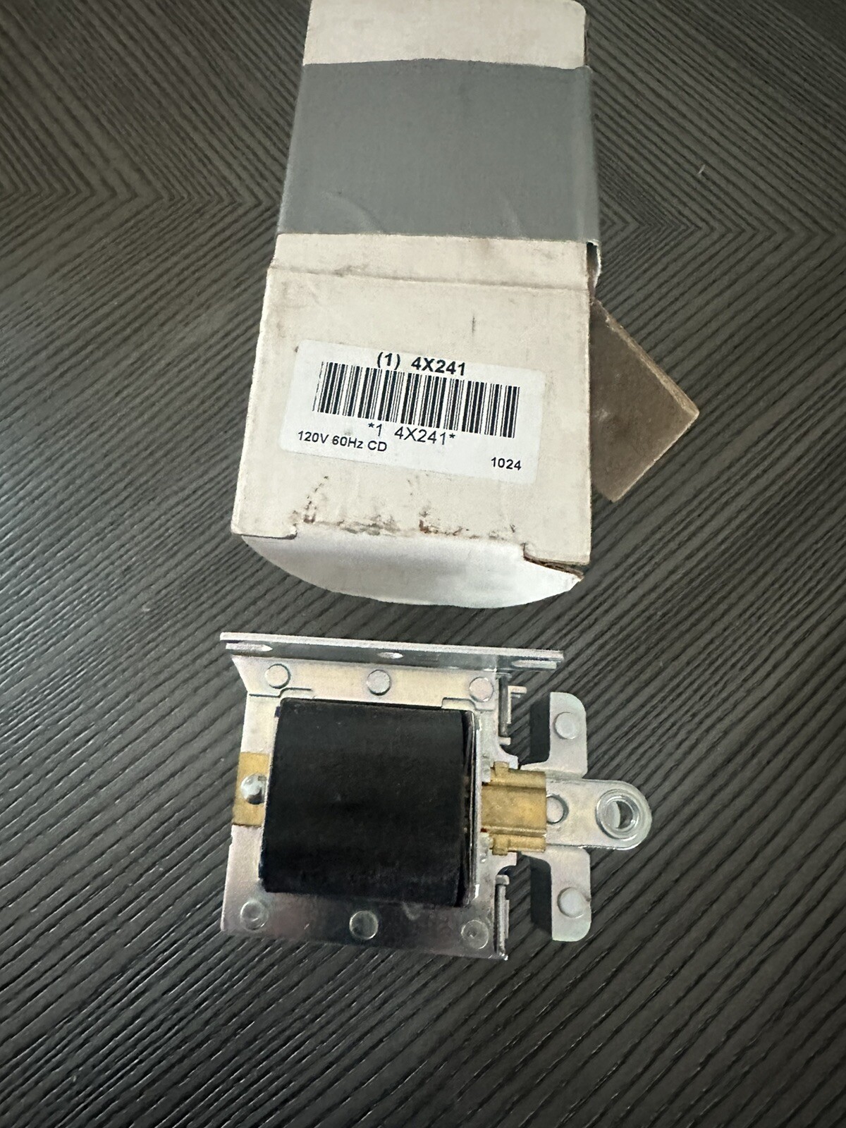 Dormeyer 2536-M-1 Solenoid, Laminated, 1/8 – 1 In, Continuous – New Open Box