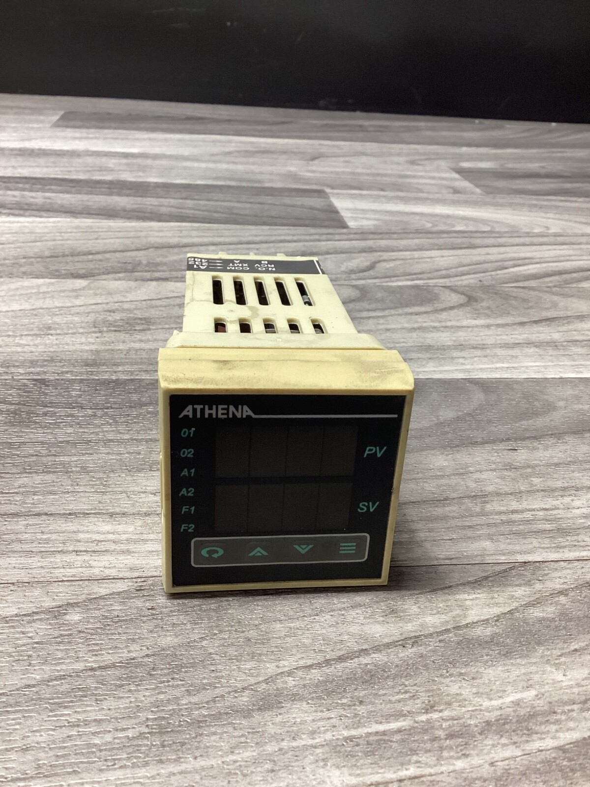 Athena 16JFB000 50/60Hz 6VA 100-250VAC Temperature Control #127G66