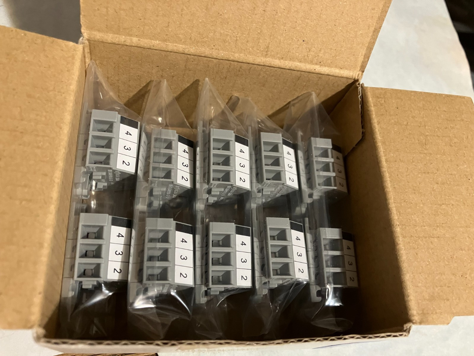OMRON F03-20 qty 10 (NEW IN BOX)