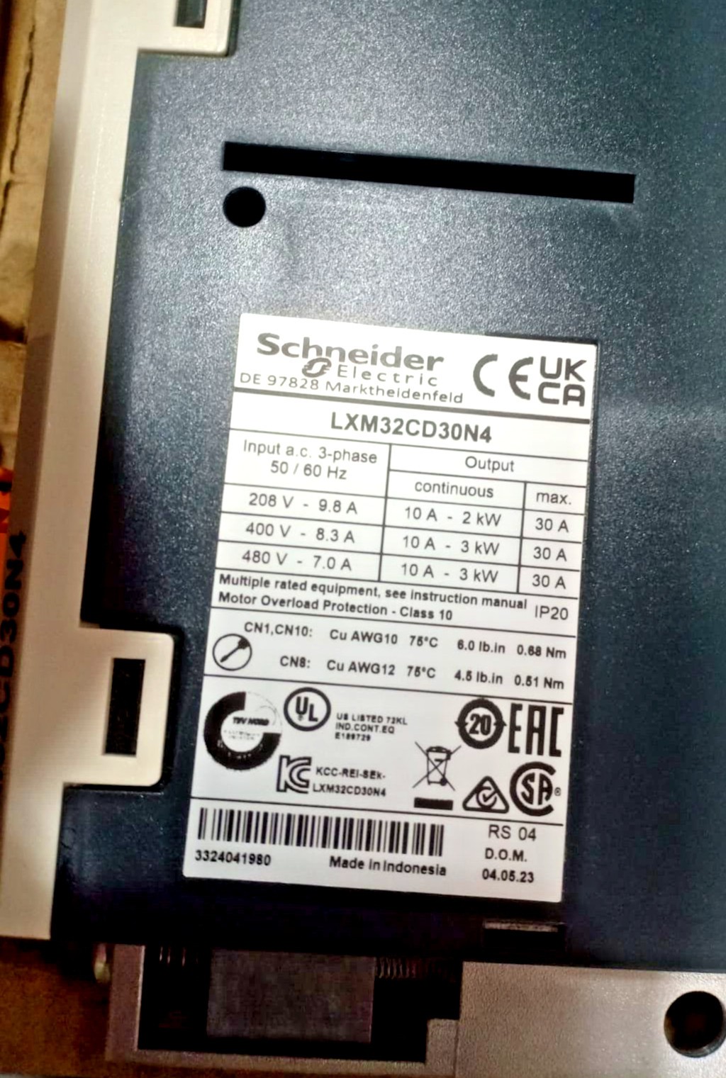LXM32CD30N4 SCHNEIDER motion servo drive, Lexium 32,30A,208to480V, 3kW-Brand New