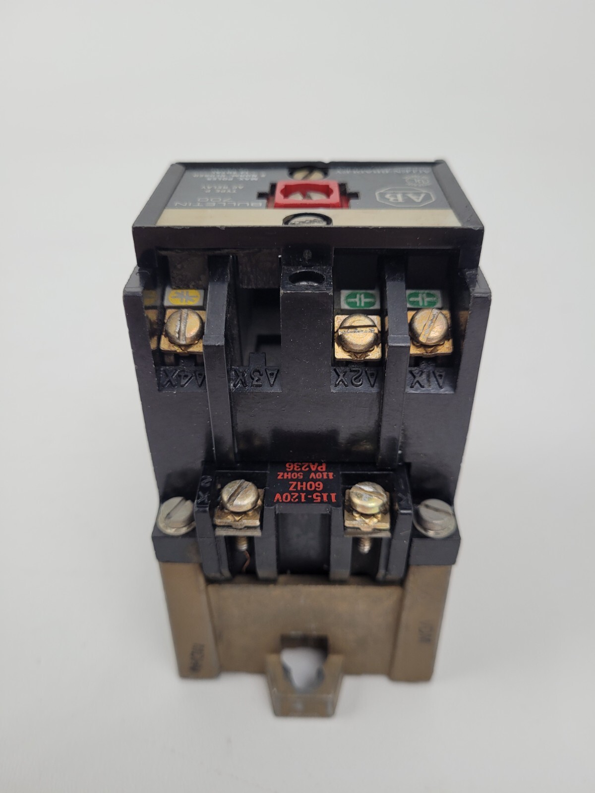 700-P200A1 Allen-Bradley Control Relay w/ 120V Coil – Next Day Option
