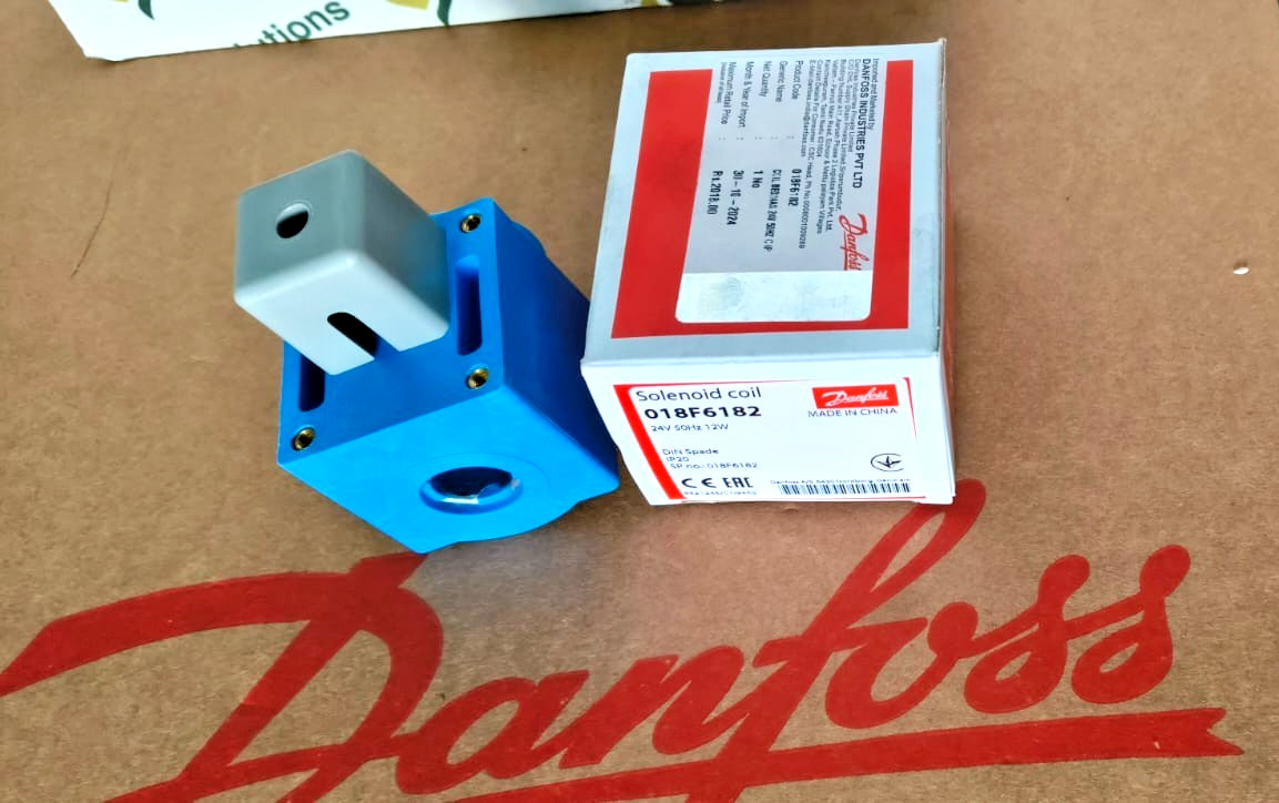 1PC- Danfoss 018F6182 Solenoid coil, BE024AS, DIN Spade, Supply voltage- New