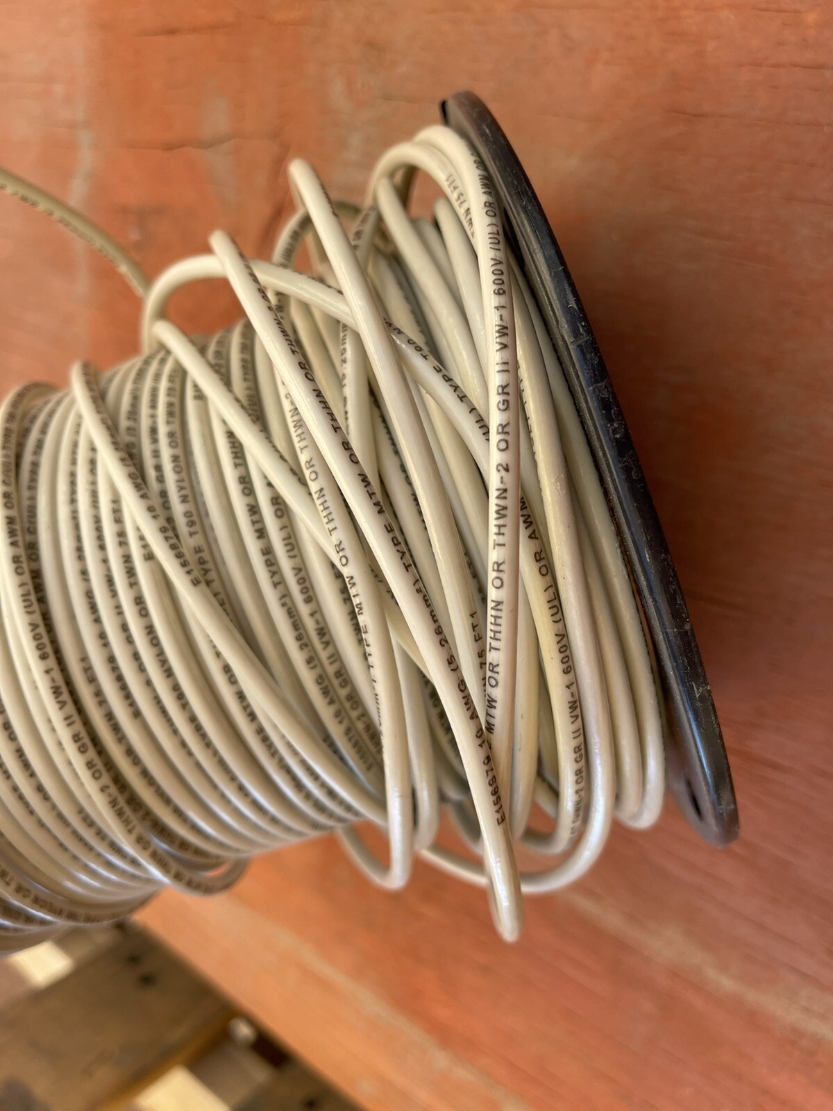 50’ Southwire CABLE WIRE E156879 10 AWG 5.26mm TYPE MTW OR THHN OR THWN-2 50feet