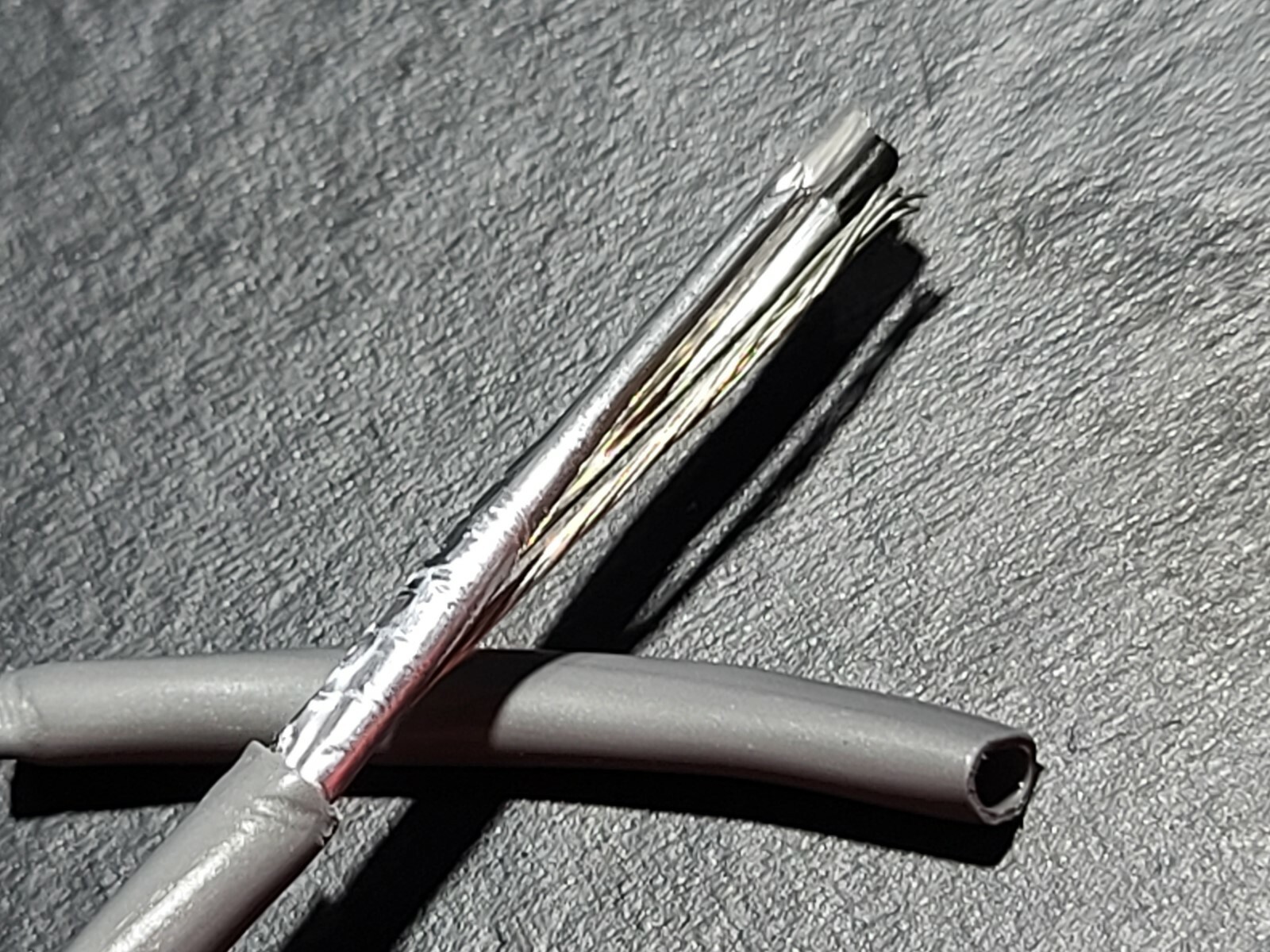 Belden 8761 22/1P Shielded Twist Pair Audio/Control/Instrumentation Cable /50ft