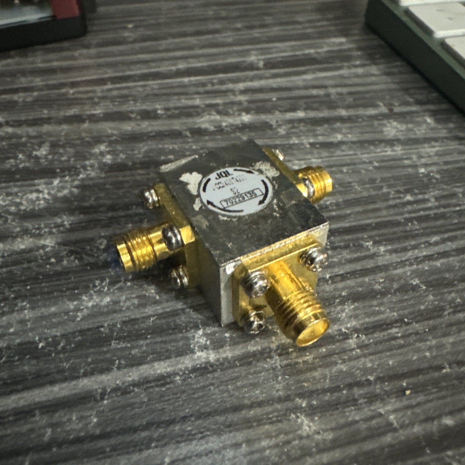 – JQL – Jie Kao Ao (JQL) Electronics BROADBAND COAXIAL CIRCULATOR