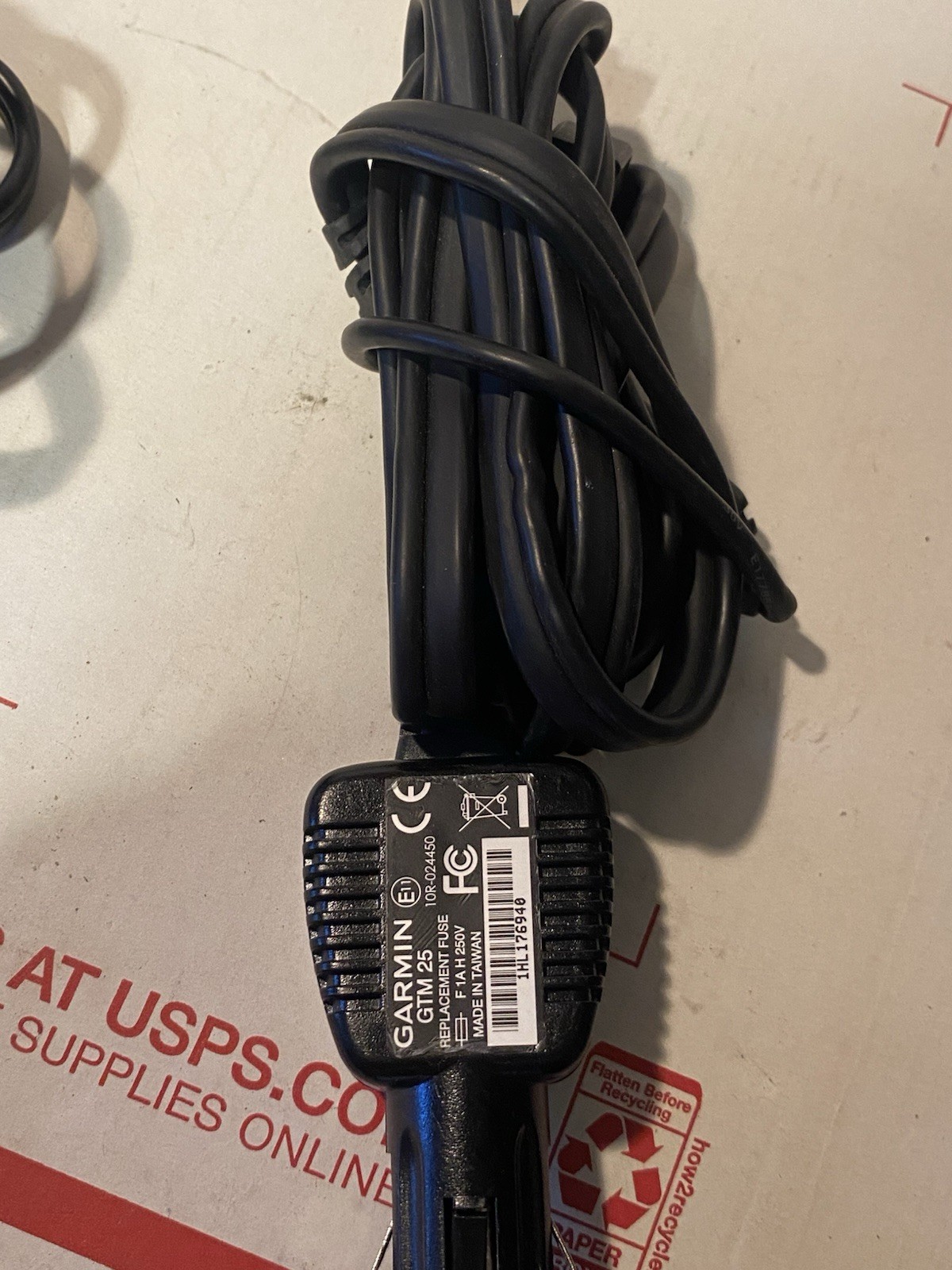 GENUINE Garmin GTM25 GPS TM GTM26 Car Charger NUVI 205 255W 265T 1300