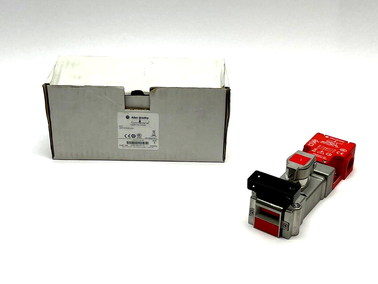 Allen Bradley 440T-MSSSE220A Ser. A Guardmaster Trapped Key Mechanical Interlock