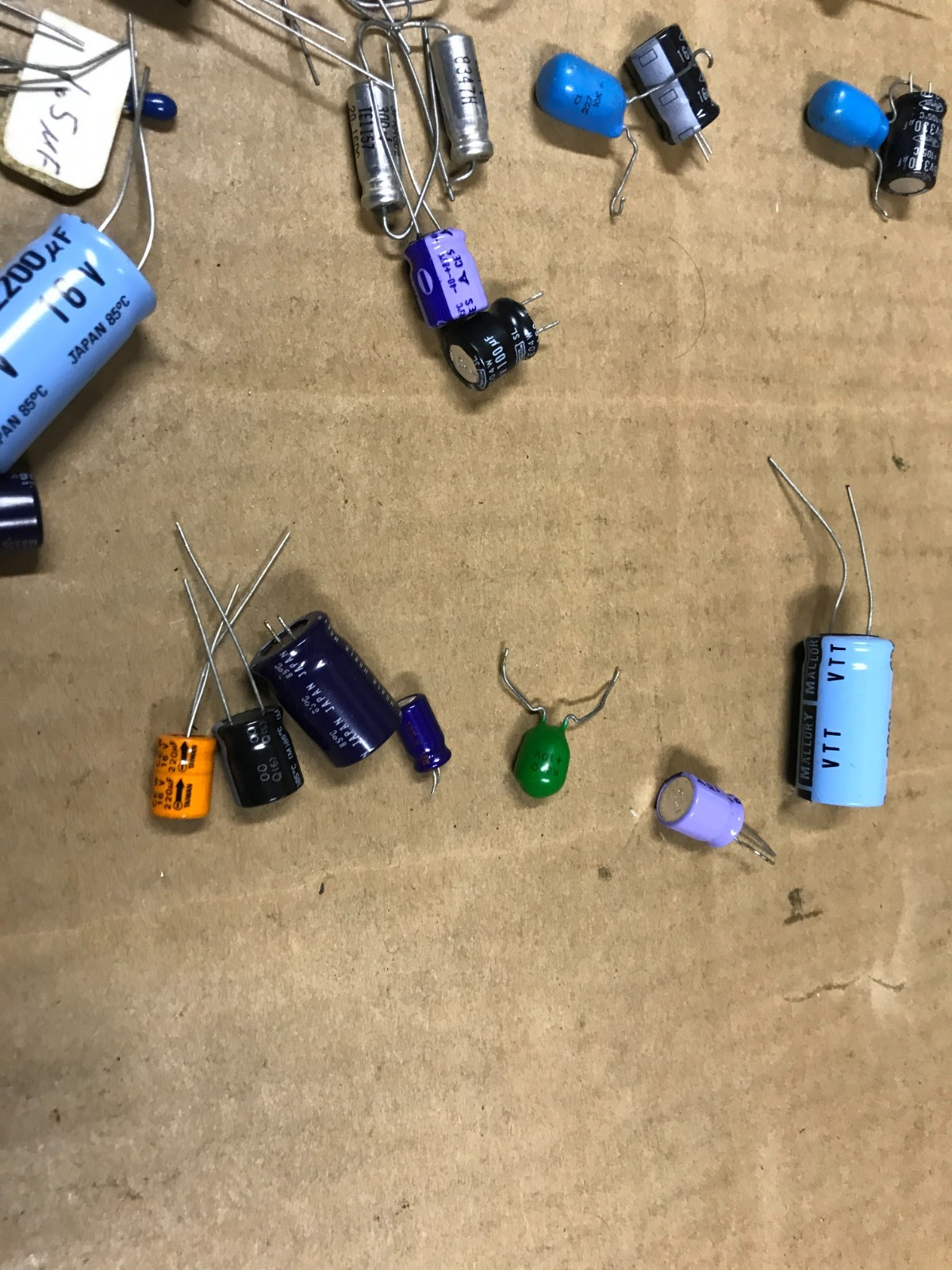 Vintage Lot Of 3-16 Volt Capacitors – (35-40 Pieces In Lot)