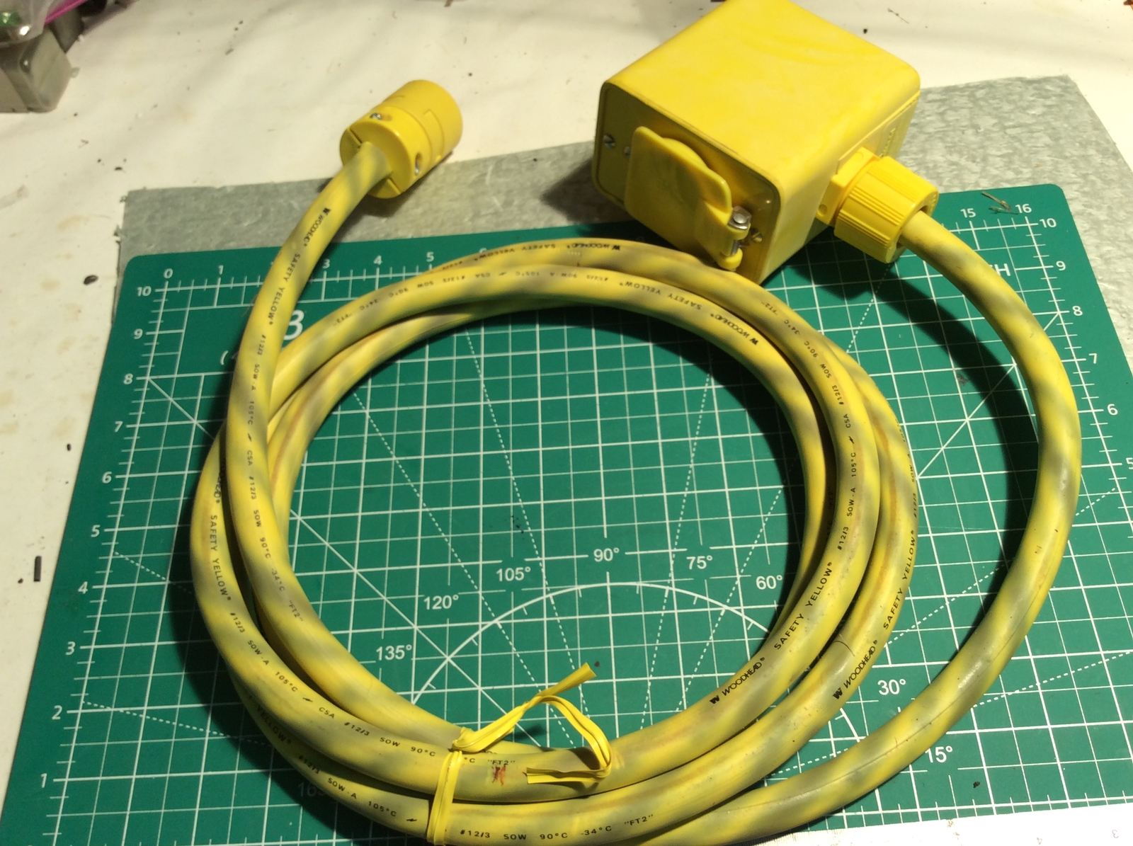 Woodhead 10′ Power Cable 2 GFI and 1 Twist 20A Safety Yellow 12/3 SOW-A New