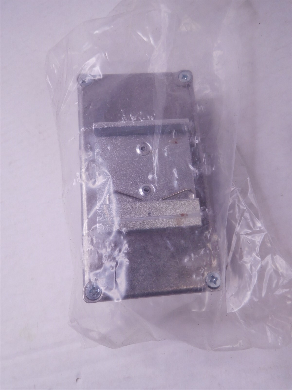 L COM HGLND-CAT5EJW Indoor Outdoor CAT5 Lightning Surge Protector (050724)