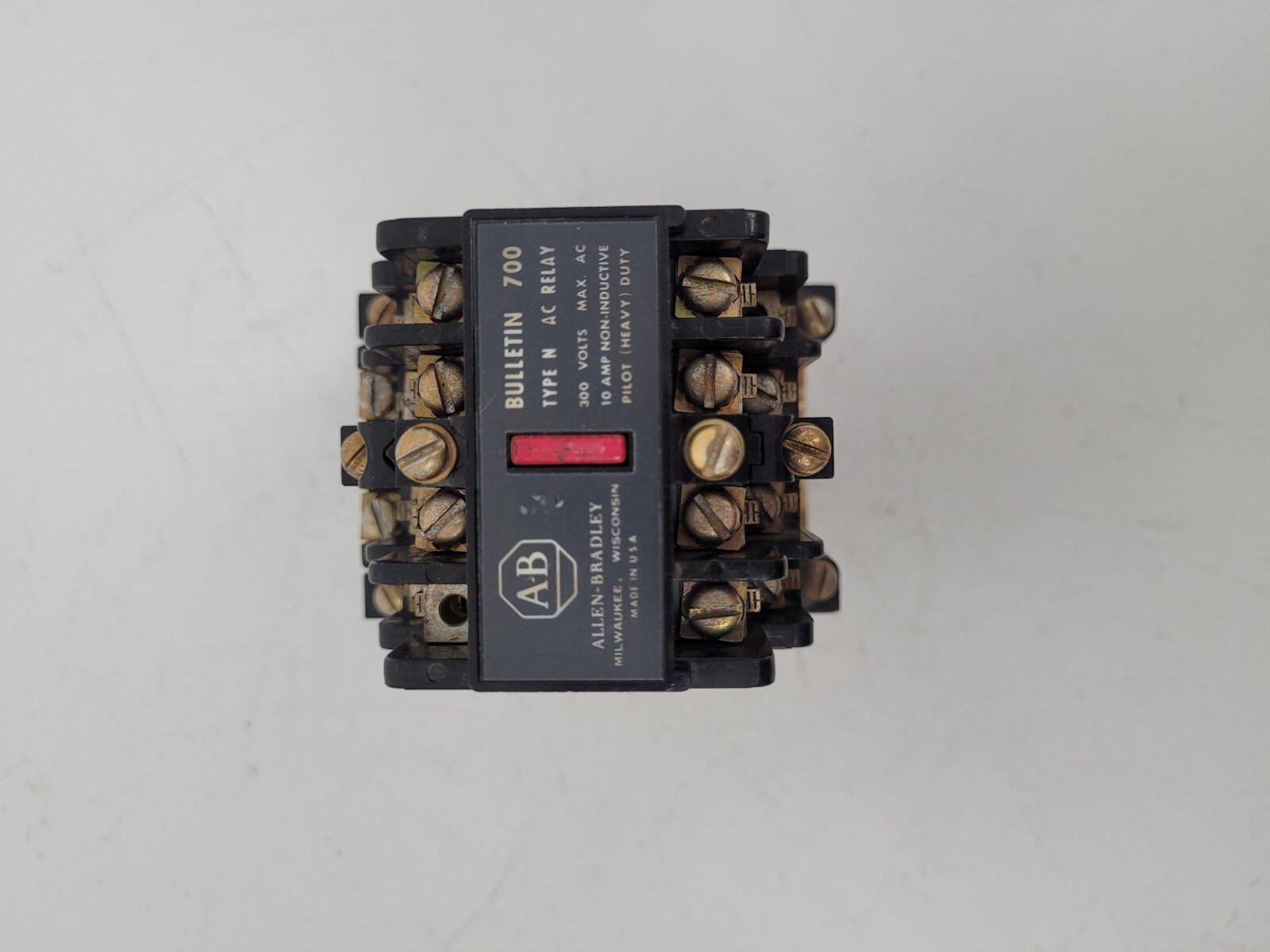 700-N200A1 Allen-Bradley 300V Max Industrial Control Relay – Next Day Option