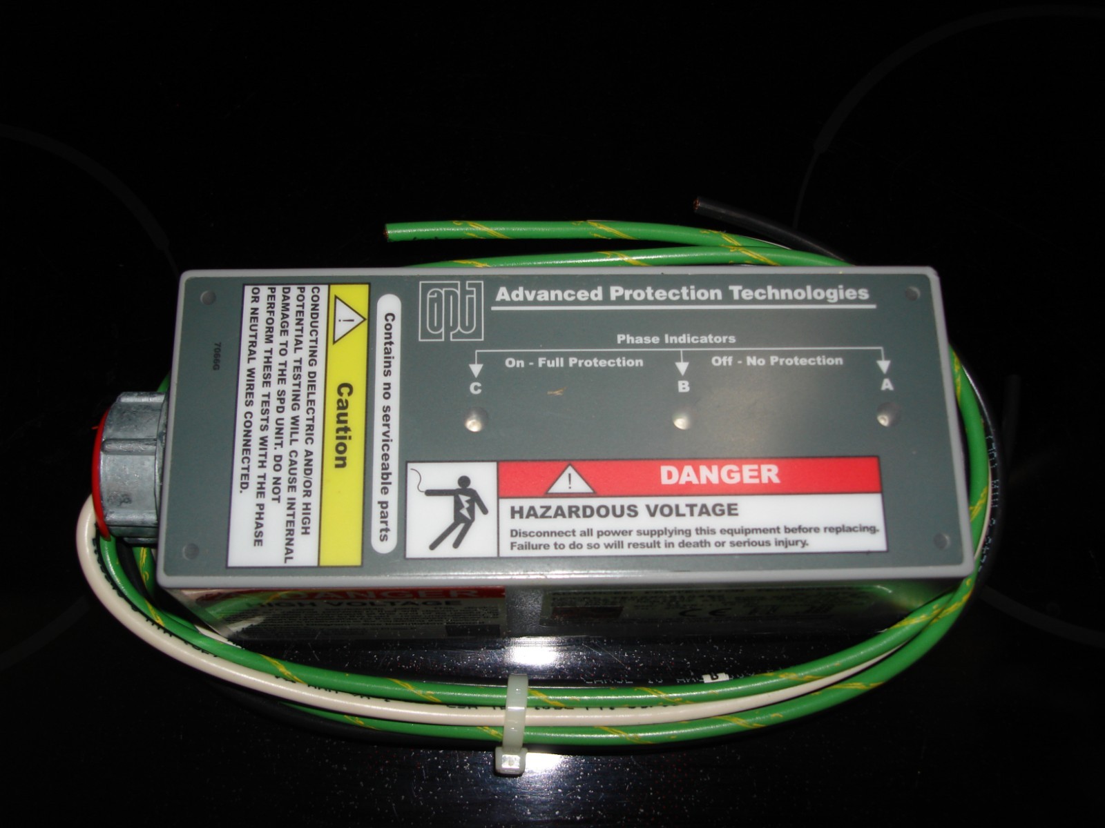 Advanced Protection Technologies Inc. (APT) TE02XCS104X2 Surge Protection Device