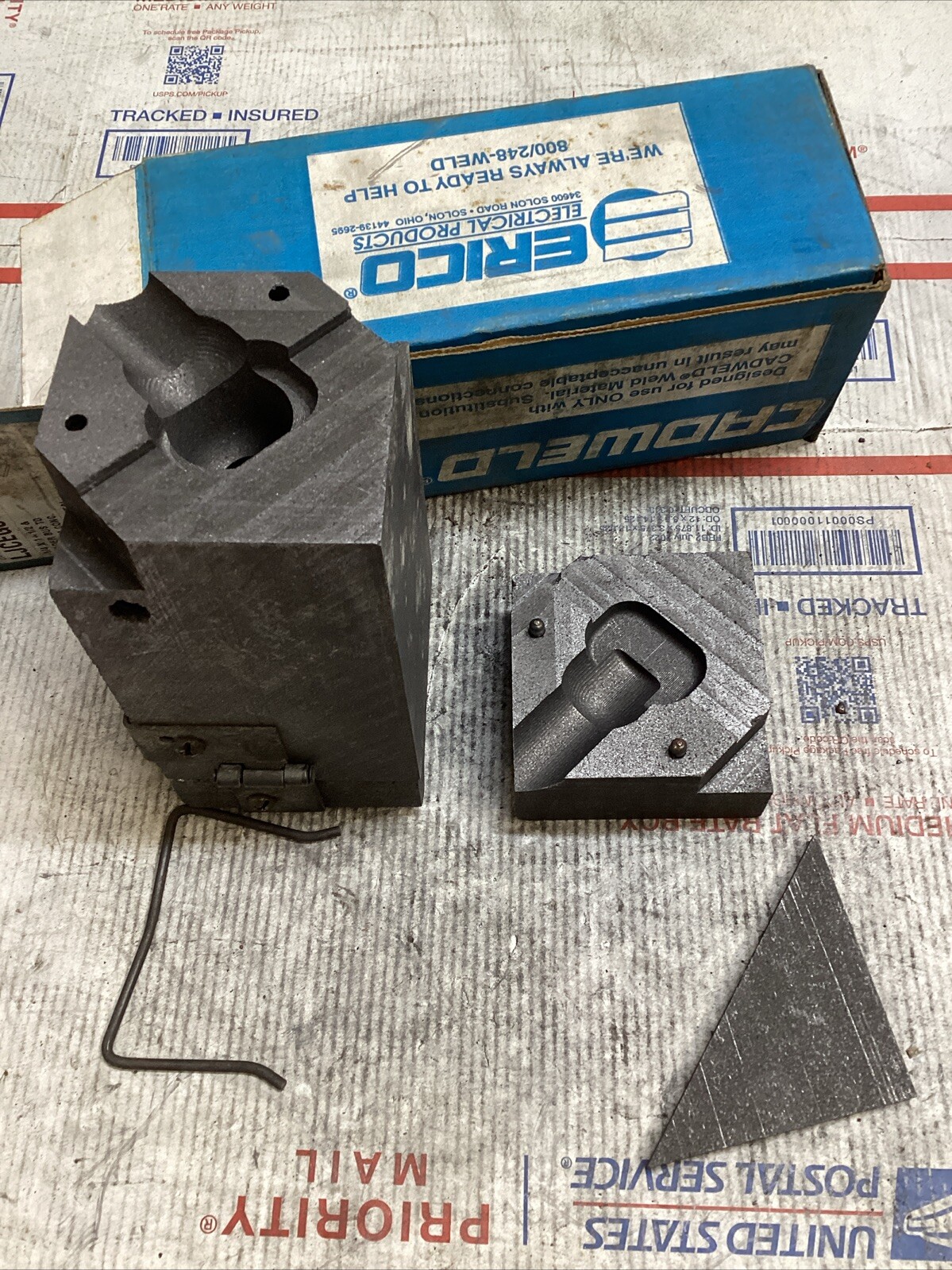ERICO CADWELD IPC LJCEG3Q 1/4×1 1/2 LUG 500 CONC RUN & TAP #200 CART ED4U 3295